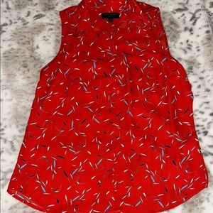 Banana Republic size Medium Women's Red Sleeveless Top in good condition